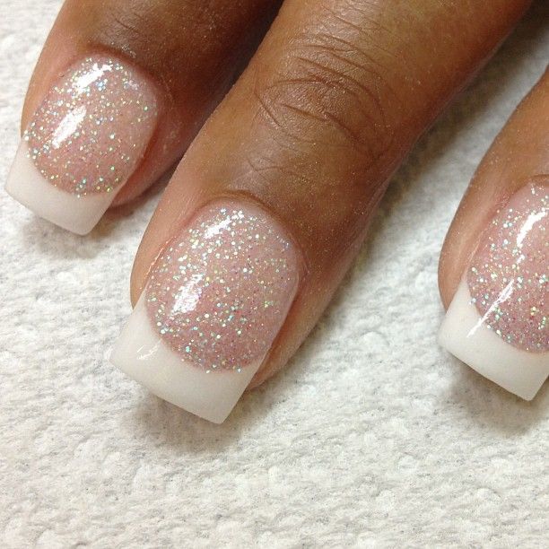 French blush glitter and white nails are a perfect idea to add a bit of sparkle to a winter bridal look