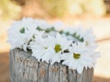 beautiful-and-easy-diy-daisy-chain-floral-crown-2