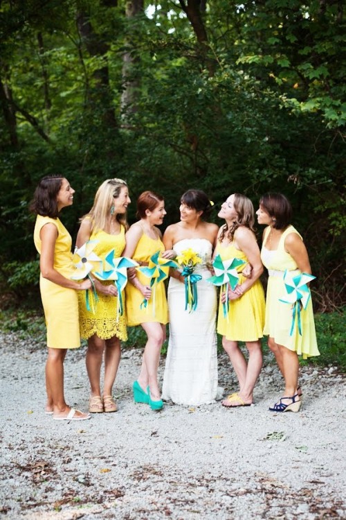 mismatching lemon yellow short bridesmaid dresses will bring much color to the wedding and make it fun