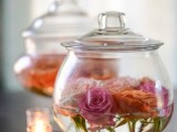easy floating roses centerpiece