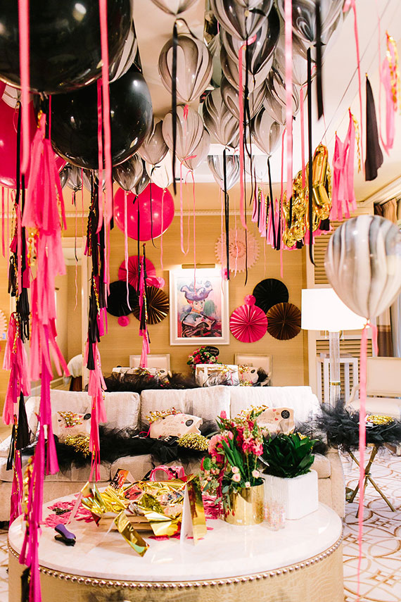 Black pink and gold bachelorette party in las vegas  20