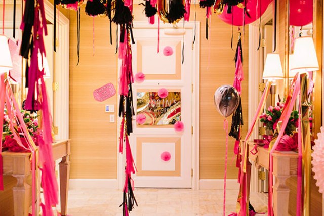 Black pink and gold bachelorette party in las vegas  3