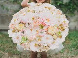 charming-diy-floral-parasol-for-your-flower-girl-1