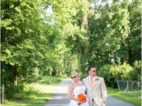 Cheerful Orange And Teal Summer Wedding
