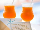 fresh orange juice is a perfect signature drink for an orange beach wedding, it fits the color scheme and refreshes very well