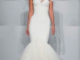a modern and bold one shoulder mermaid wedding dress with a sweetheart neckline and a ribbon on the shoulder is a fantastic idea for a modern and glam bride