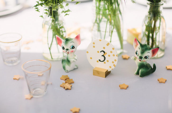 Chic relaxed and whimsical cat themed wedding  14