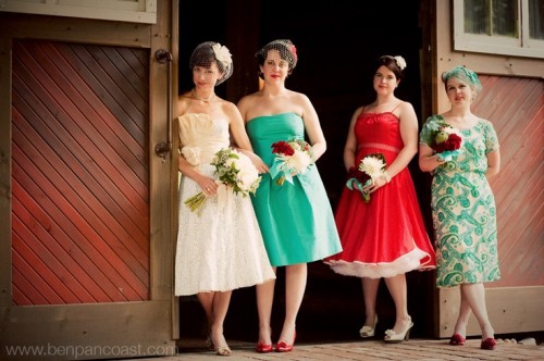 retro red, white and green A-line bridesmaid dresses with various patterns and prints are a chic and cool idea for a retro wedding, they look cute