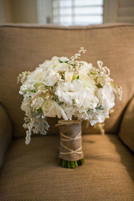 Picture Of cool ways to use burlap for your wedding  12
