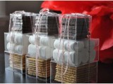 s’mores packs are ideal for a camp, rustic or just very relaxed wedding, whether it’s in summer or not
