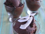 delicious dark chocolate ice cream topped with almond petals is a fantastic idea of a wedding dessert to rock