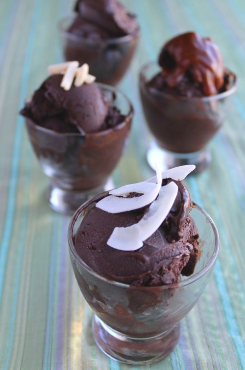 delicious dark chocolate ice cream topped with almond petals is a fantastic idea of a wedding dessert to rock