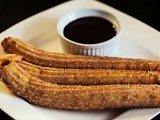 churros and chocolate are an ideal wedding dessert you may rock at your wedding