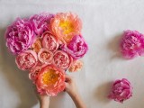 cute-and-fresh-diy-floral-heart-wedding-decor-3