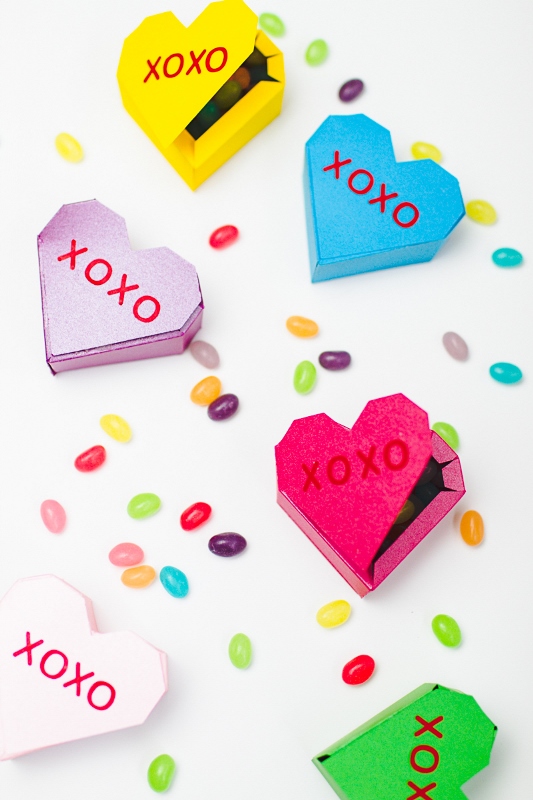 Picture Of cute diy geometric heart favor boxes filled with candies  1