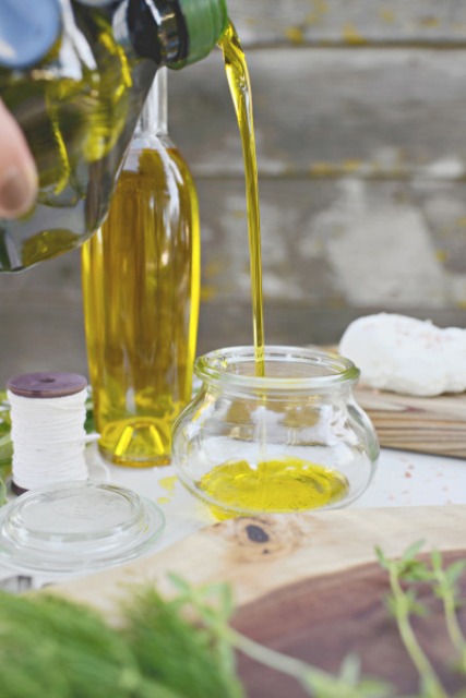 Delicious Diy Marinated Goat Cheese Favors