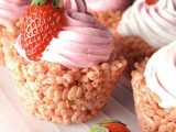 mini kripsy rice tartlets with whipped cream and fresh strawberries on top are amazing for sweet tooths