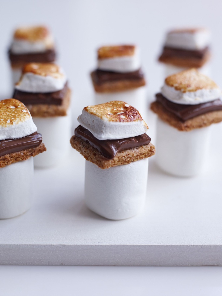 s'more bites are a cute sweet idea, suitable for appetizers and for dessert tables