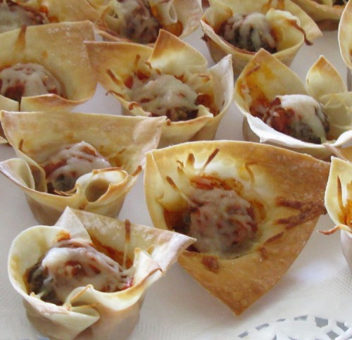 baked cups with bacon and cheese is a timeless idea of a wedding appetizer