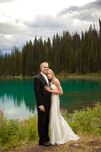 Destination Photo Shoot On Emerald Lake In British Columbia