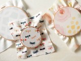 diy-fabric-hoops-for-wedding-decor-or-favors-5