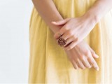 diy-fresh-floral-rings-for-your-bridesmaids-3