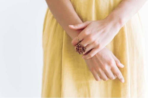 DIY Fresh Floral Rings For Your Bridesmaids