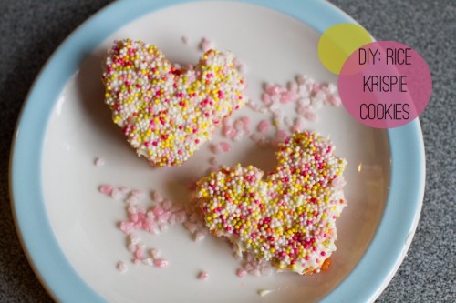 DIY Rice Krispie Cookies As Wedding Favors