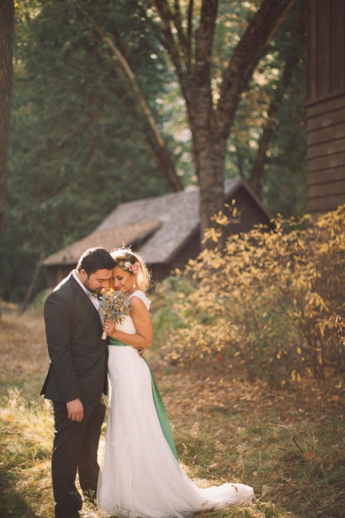Dreamy Yosemite Elopement With Fresh Green Touches