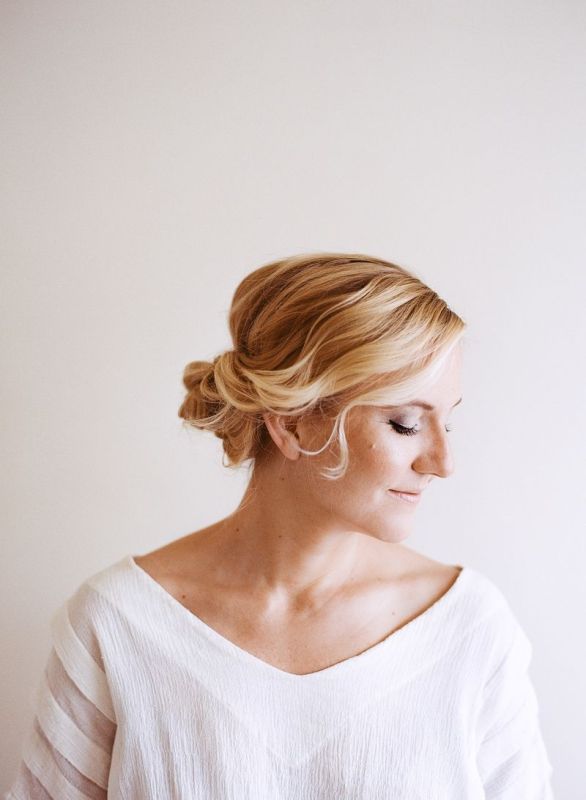 Picture Of Easy And Beautiful Diy Low Bun Hairstyle