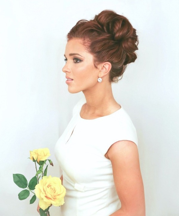 Easy and romantic bridesmaids' hairstyles ideas  17