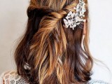 easy-and-romantic-bridesmaids’-hairstyles-ideas-9