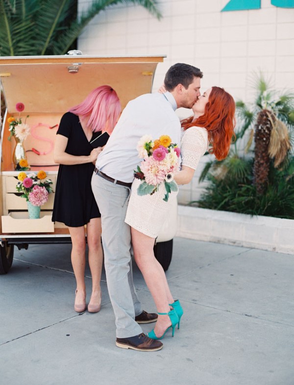 Picture Of eclectic and fun vegas elopement wedding  4