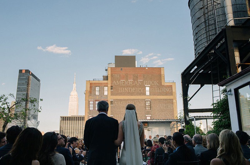 Eclectic sunset rooftop wedding in new york  9