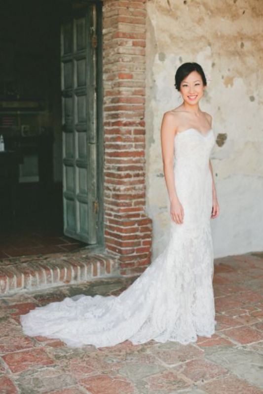 Enchanting classics 35 most gorgeous strapless wedding dresses  15