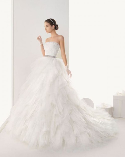 Enchanting Classics: 35 Most Gorgeous Strapless Wedding Dresses
