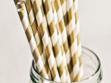 striped straws in gold and white will be small and pretty accents for your wedding