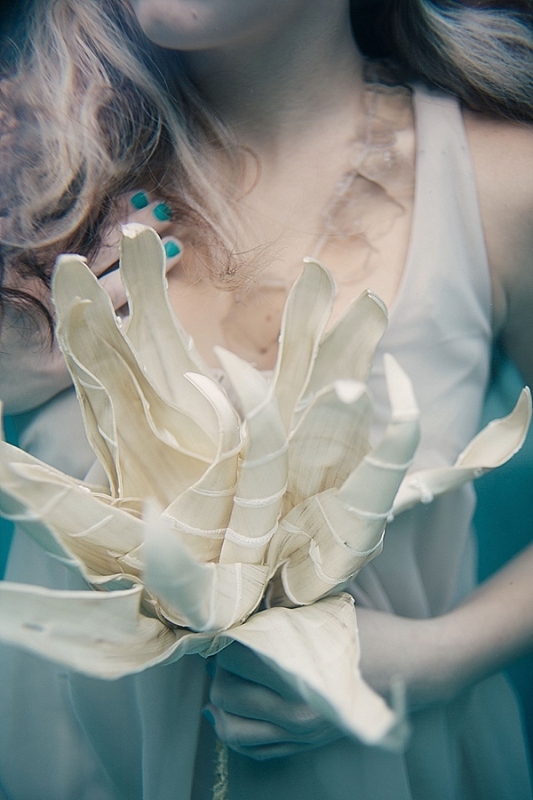 Extreme And Unique Wedding Shoot Underwater