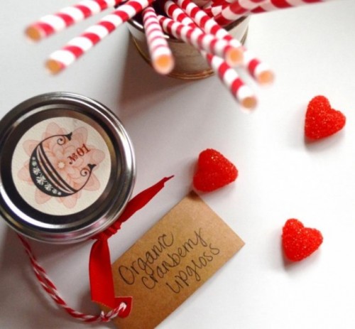 All-Natural DIY Cranberry Lip Gloss For Bridesmaids