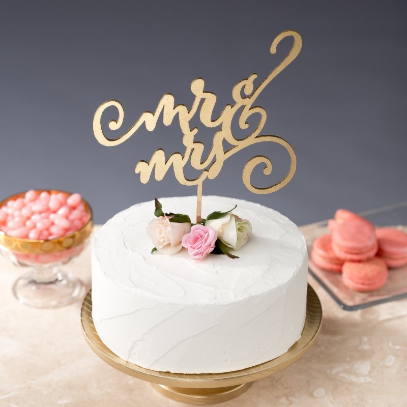 Gorgeous statement cake toppers youll love  1
