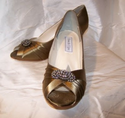 dark gold satin shoes with embellishments look stylish and timeless, this is perfection for a vintage bride