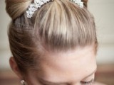 How To Choose Wedding Hair Accessories