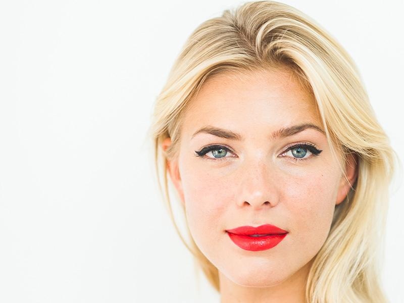How To Master The Perfect Red Lip Look For A Wedding