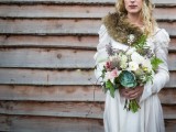 Incredible Vintage Woodland Winter Wedding Inspiration