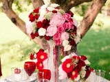bold and chic floral arrangements in red, light pink, blush and white will be a great choice for a Valentine’s Day wedding