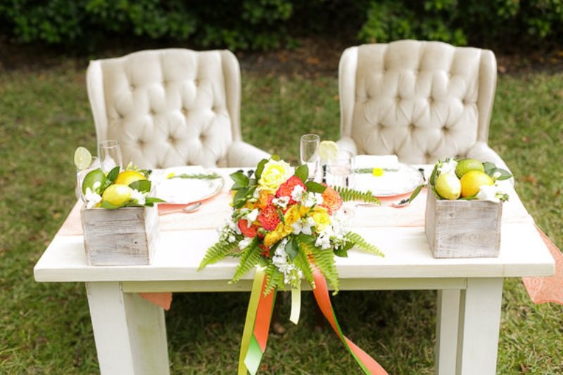 Intimate and cozy citrus wedding inspiration at peachtree house  6