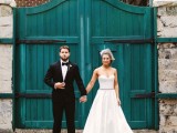 intimate-and-sweet-rustic-inspired-pennsylvania-backyard-wedding-1