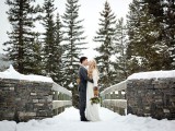 lake-louise-ski-resort-winter-wedding-with-woodland-details-19