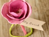 lovely-diy-paper-roses-wedding-escort-cards-3