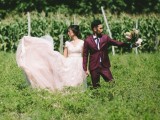 marsala-and-blush-pink-farmhouse-wedding-with-a-hipster-feel-26
